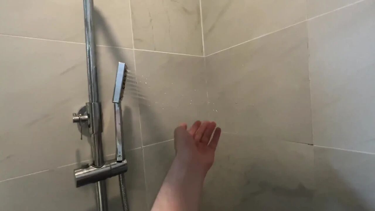 My Stepsister Didn't Let Me Take a Shower and We Had a Good Fuck.