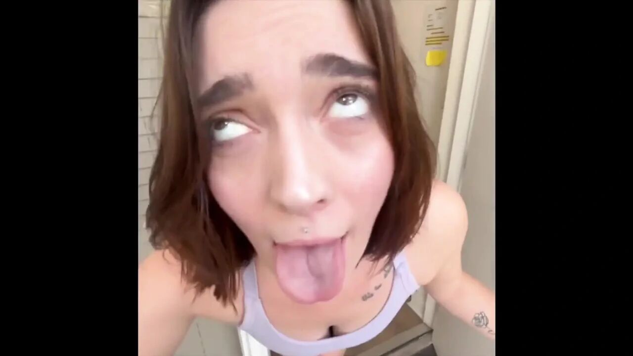 Delivering Turn Into Some Hot Sex