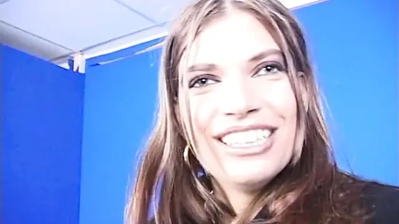 Cute slut sucking cock in pov
