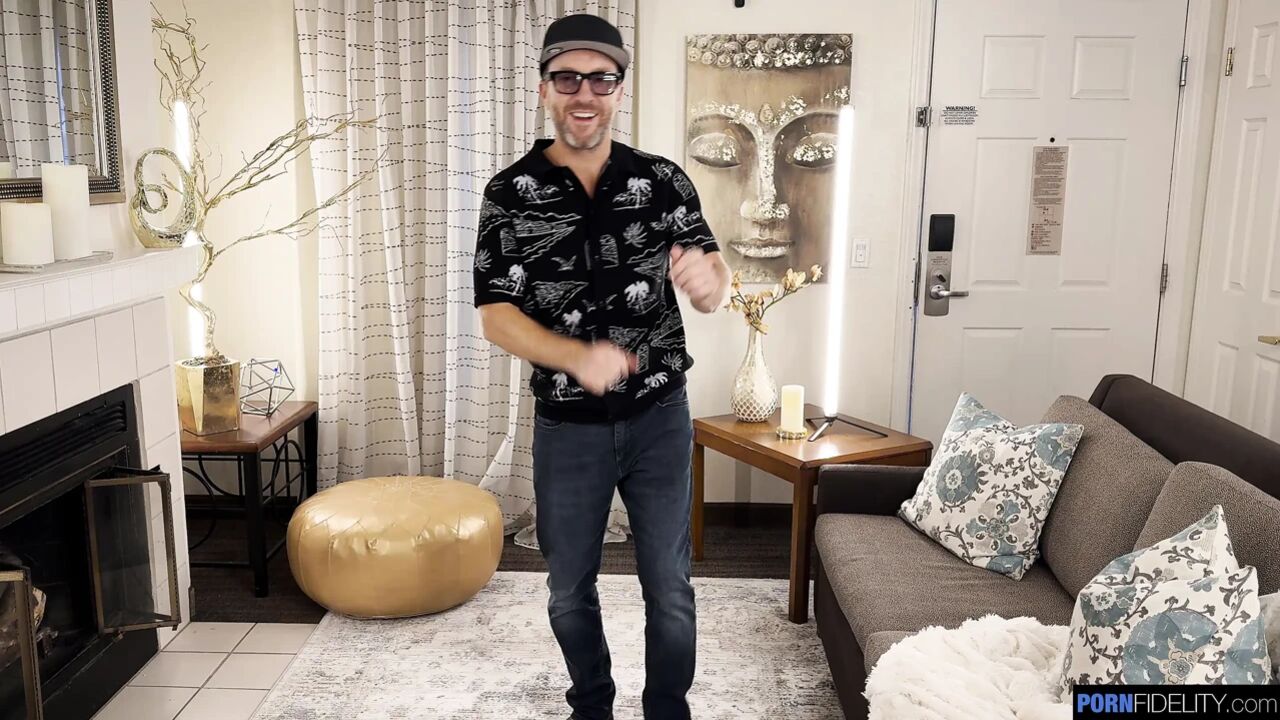 Ultimate Cougar Jordan Maxx