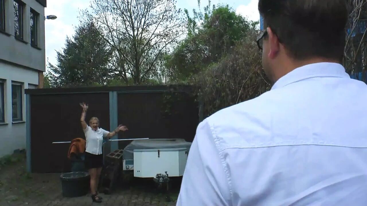 Mature Blonde Dominates with Facesitting and Outdoor Oral Pleasure