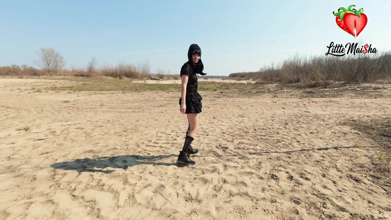 Emo girl first gives blowjob on the beach and then gets fucked at home