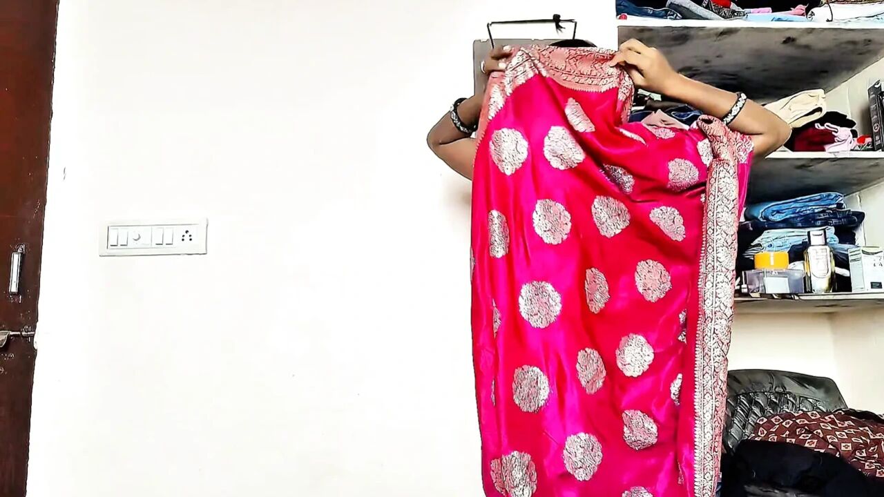 Hot Indian Couple Blowjob - Cum in Mouth