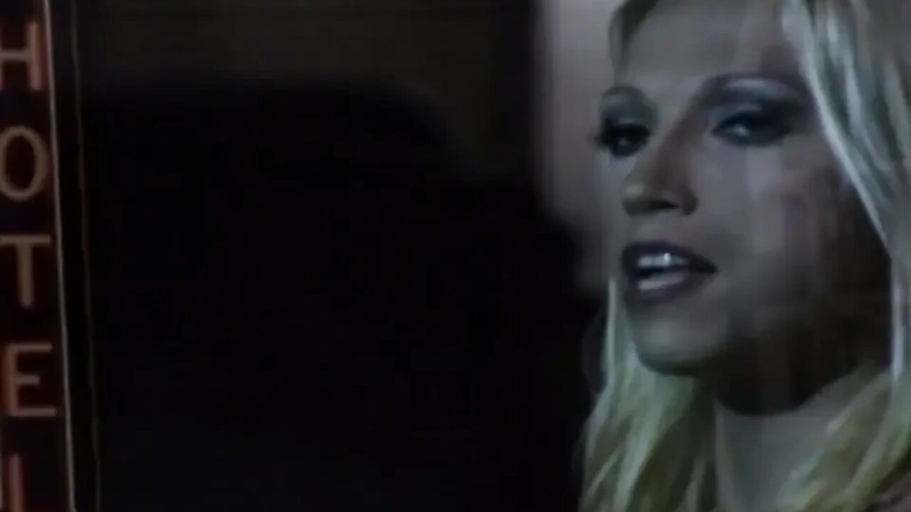 Hard anal impact for the sexy blonde