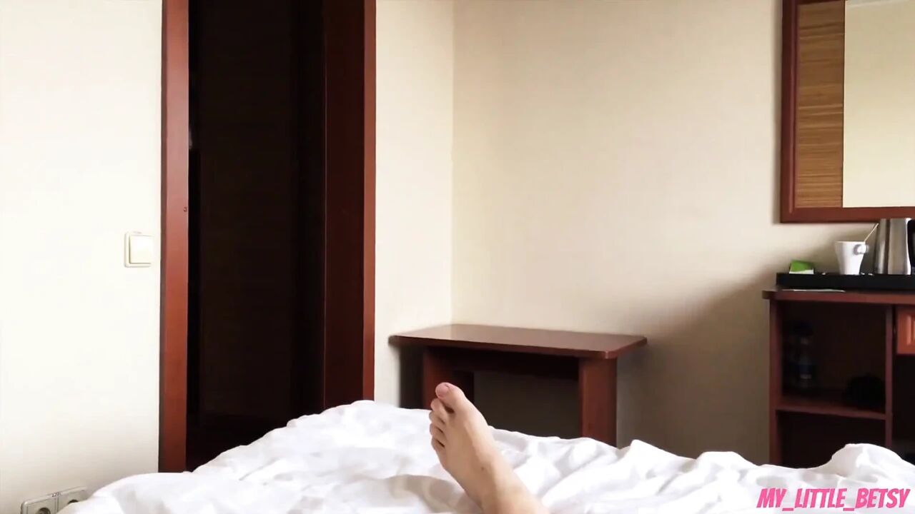 Cum Hungy Girl Cheated on Her Boyfriend and Gets a Huge Facial