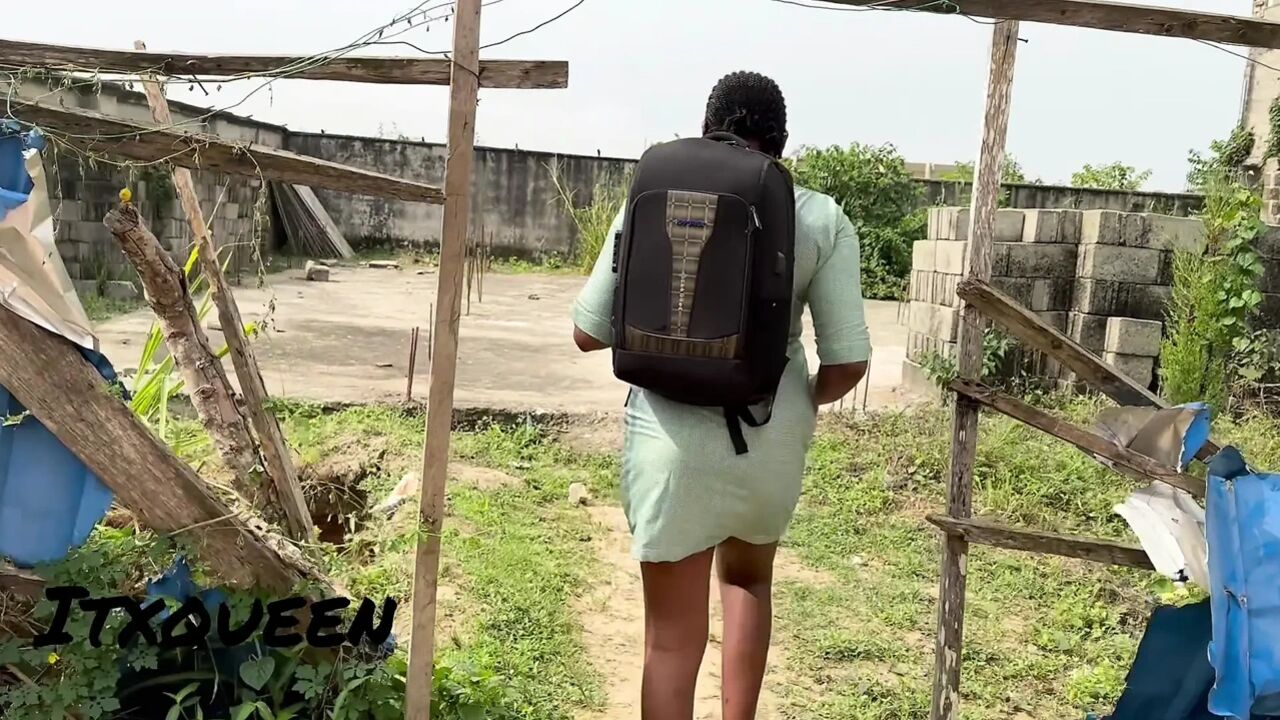 I Sneak Out of School for a Quickie with My Street Boyfriend
