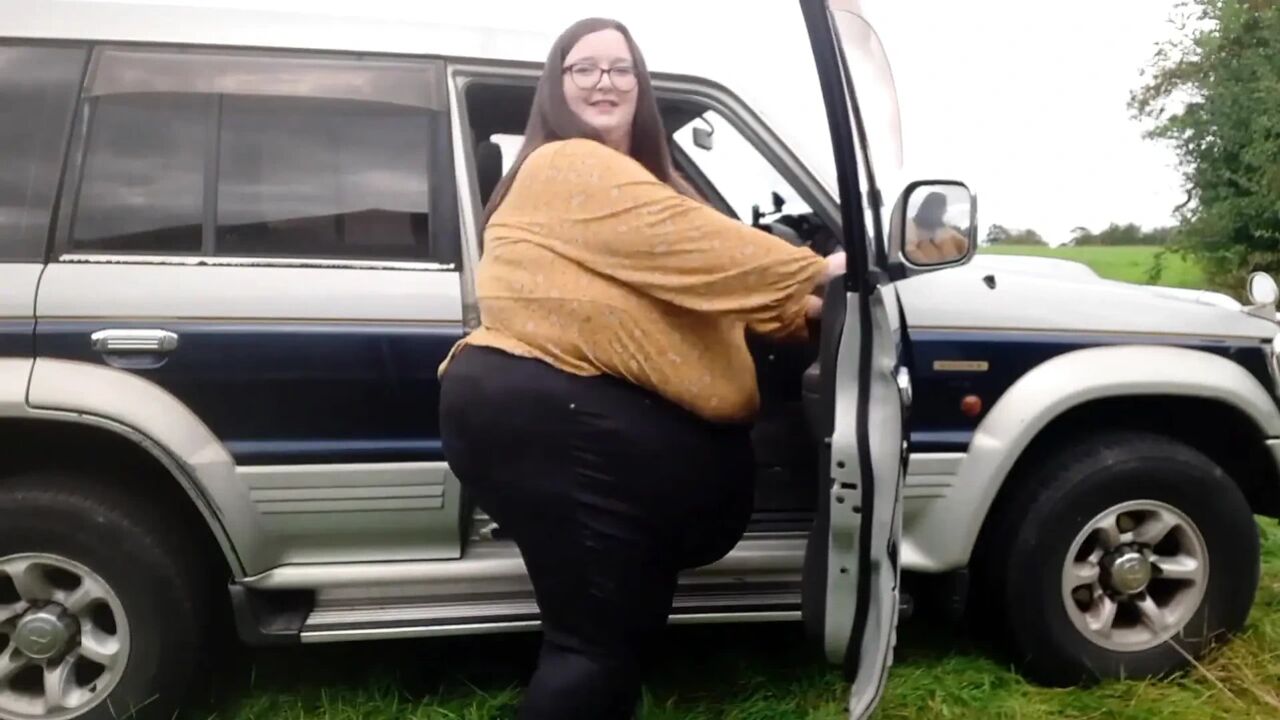 SSBBW big girl big car problems