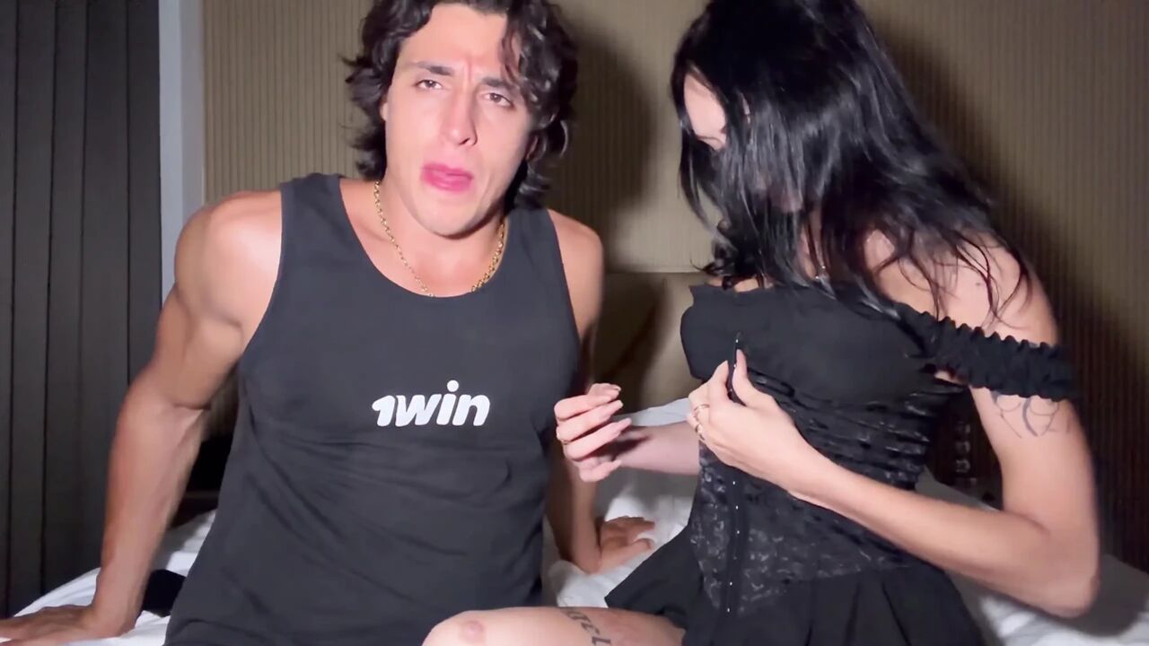 Hookup with Russian Babe End up with Deep Pussy Creampie