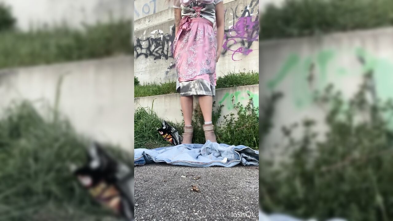 Munich-public Dirndl Self with Rich Beam
