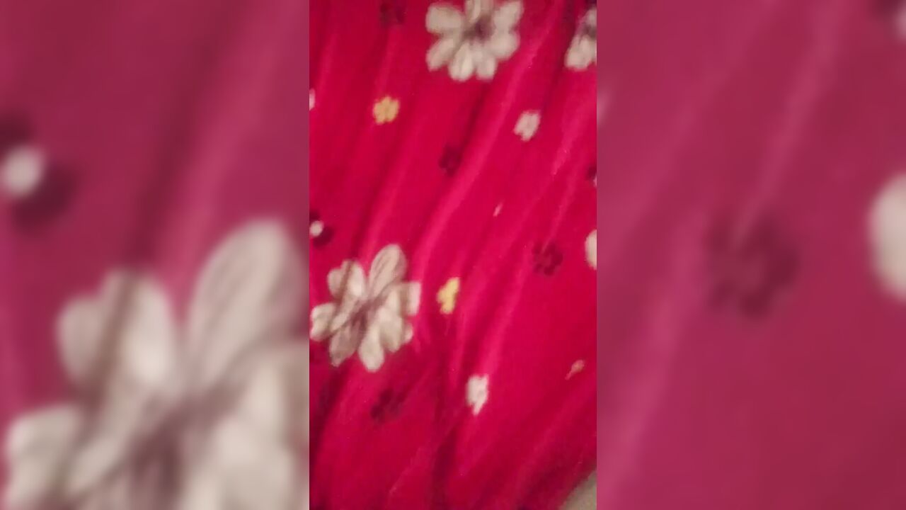 Sexy GF Queen4desi Hot Housewife Sex in Public