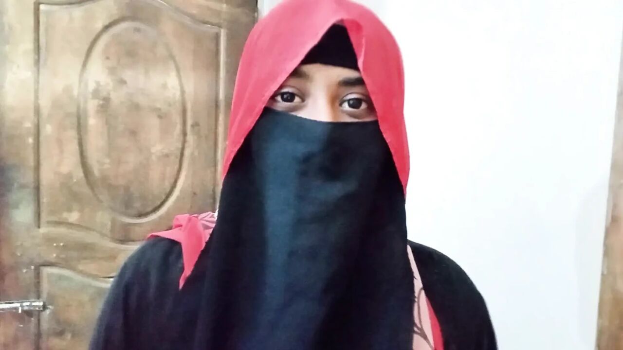 Muslim Tution Teacher Enjoying Sex With His Student's dad