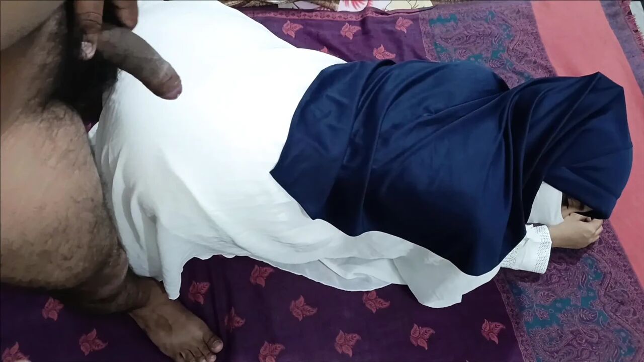Hijabi girl gets fucked by her step brother when come from college