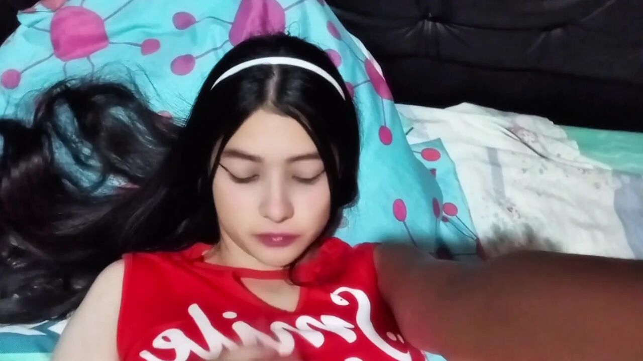 The Porn Actress Makes a Video Call with a Fan From Colombia