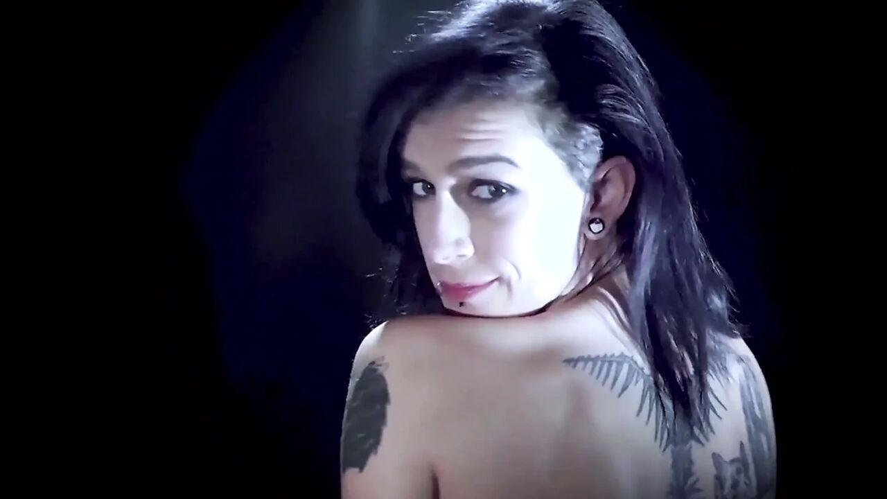 Hairy Pussy with Bondage Fetish