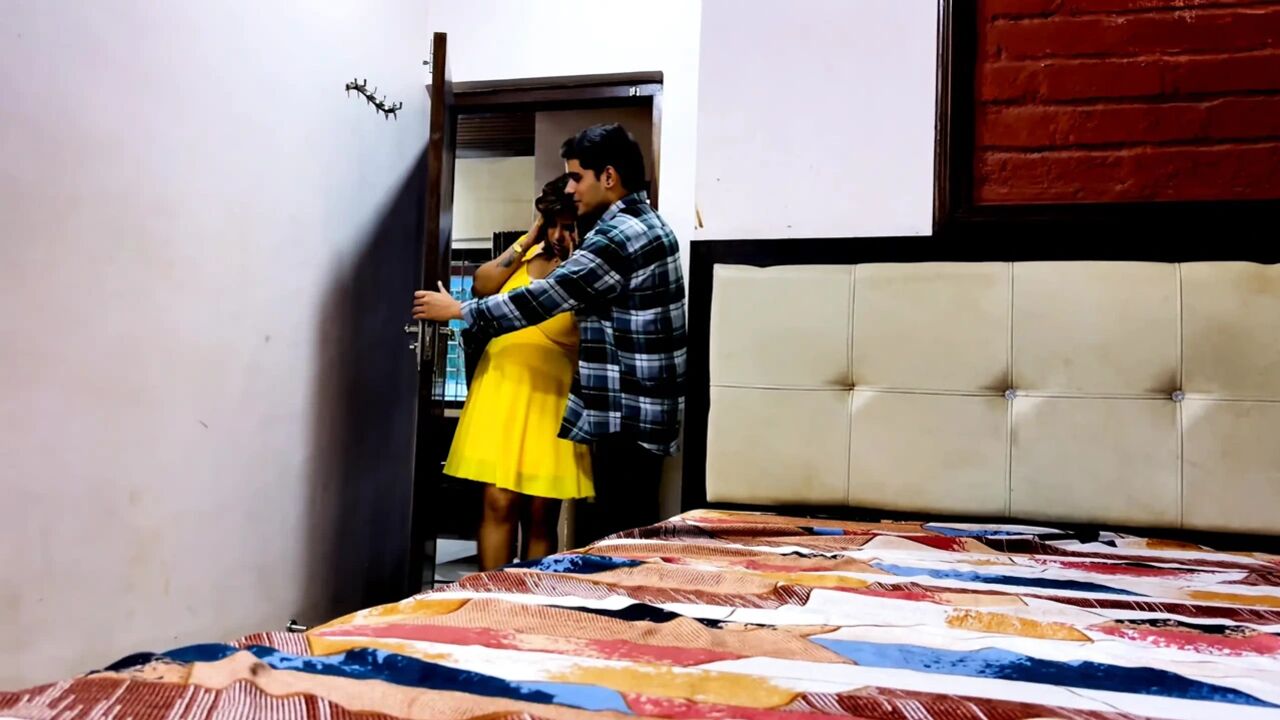 Desi sexy indian beautiful Girlfriend hardcore sex in room video ( Tina Mandey)