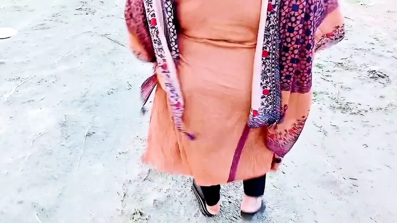 Bangla Desi Village Outdoor Miya Potea Basai Chode Delam
