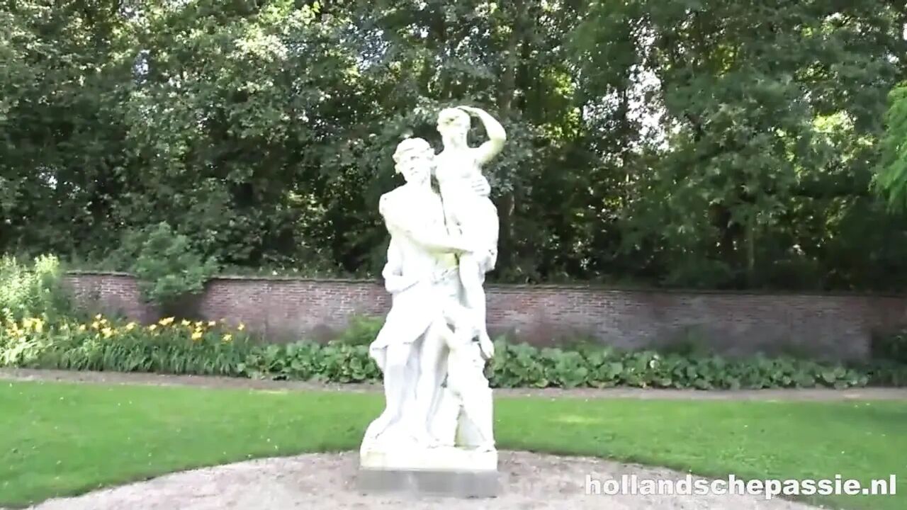 Esmee Is Fucked in Public