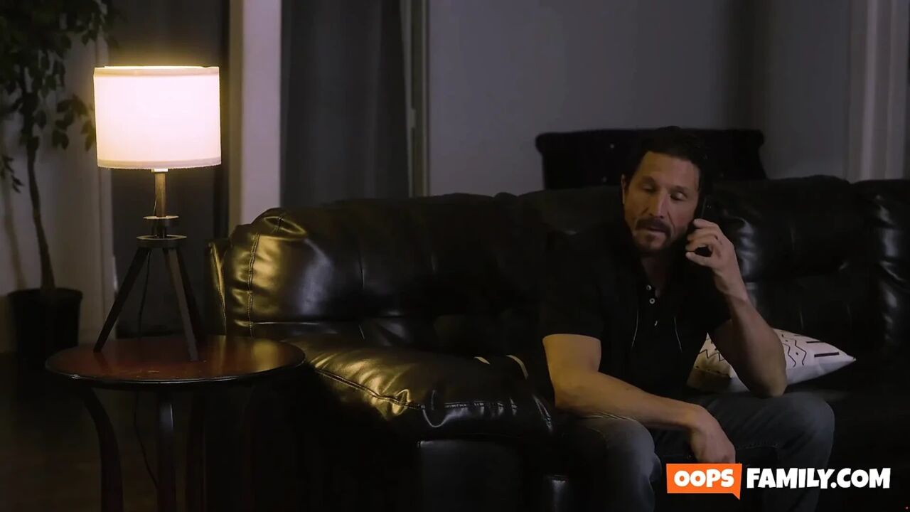 A delayed arrival and a sex-filled reunion - the hottest 4K gonzo porn!