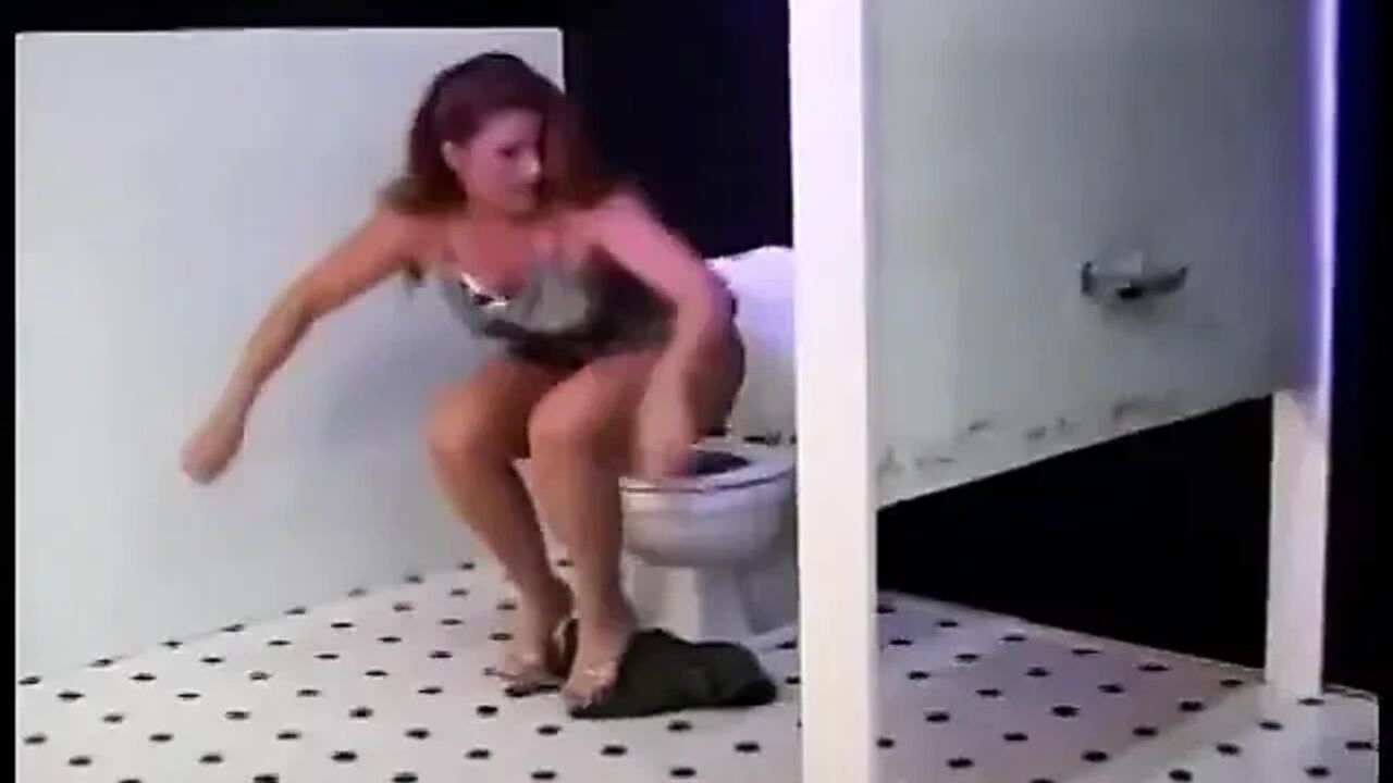 Dude has oral sex and rails trashy whore in bathroom