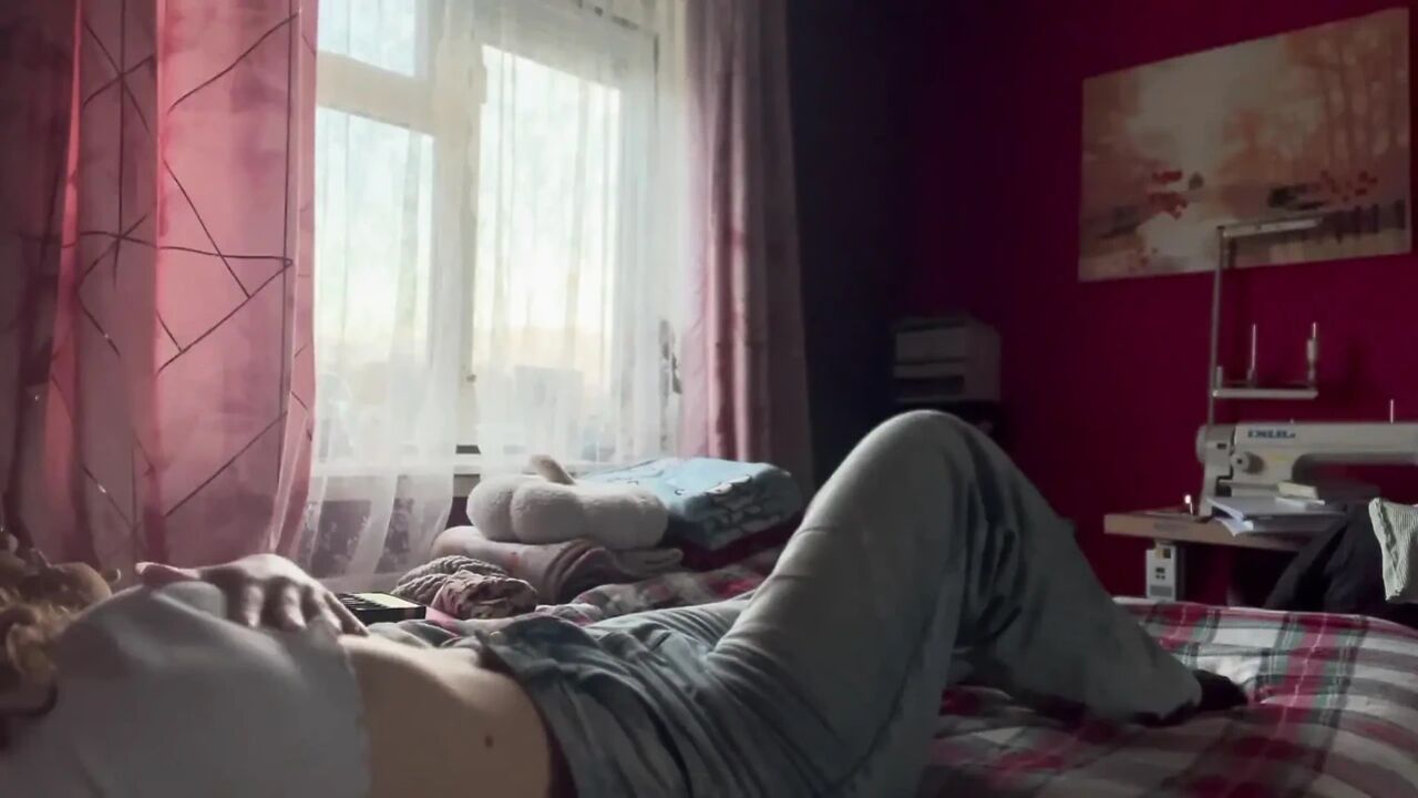 Naughty Girl Gets Bored and Starts Masturbating