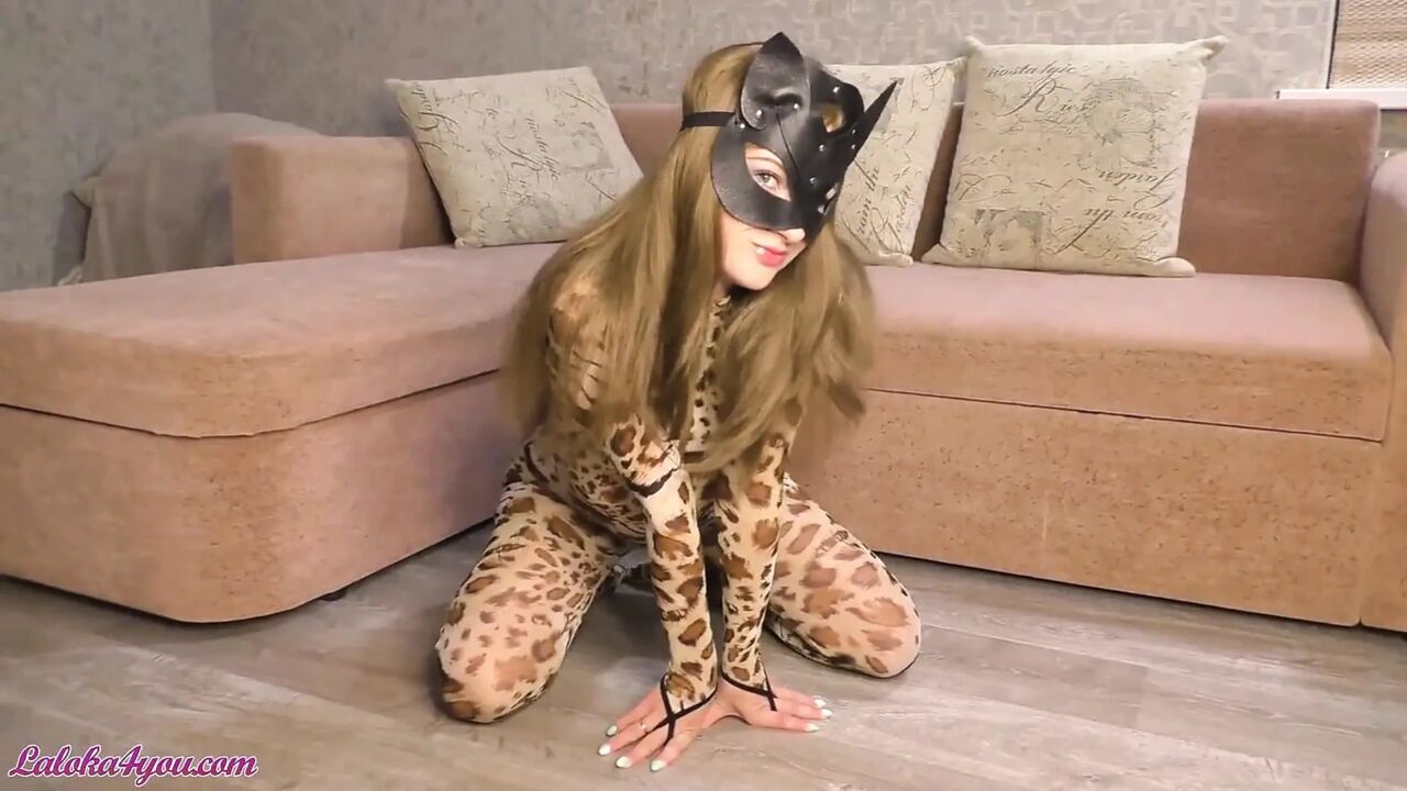 Sexy babe in pajamas sensual sucking dick and had cowgirl sex