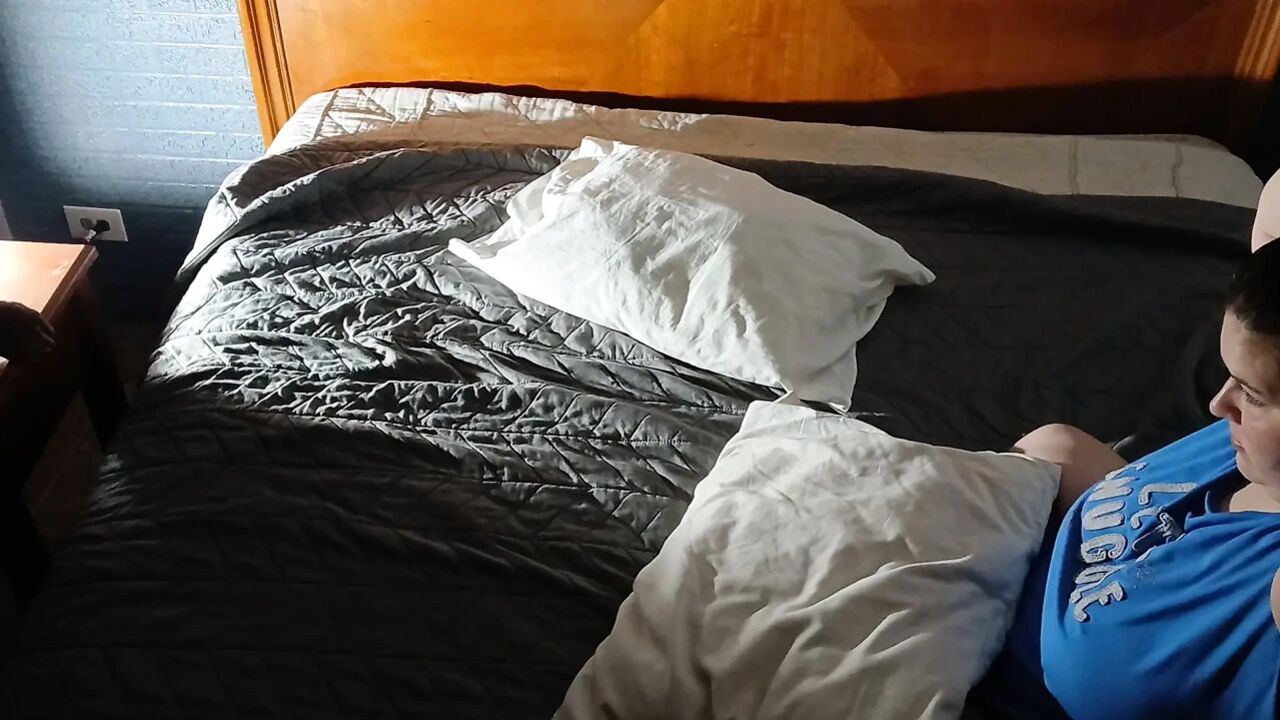 Sloppy Throat Queen Lynn Get Her Fix of Cum Deep in Her Mouth