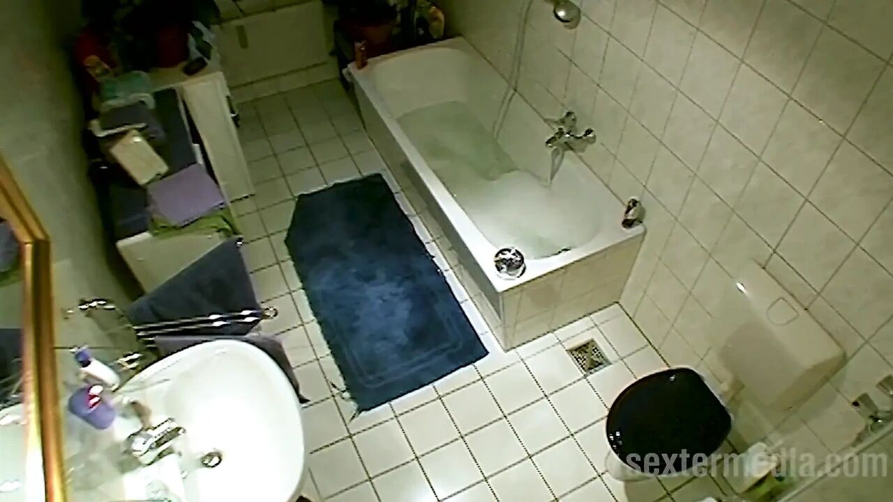 MILF Does Personal Hygiene in the Bathroom