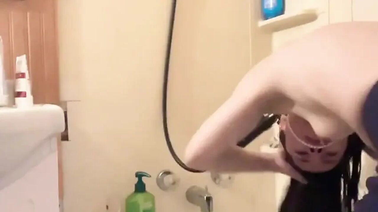 Hana Wash Her Hair on the Bathtub Small Tit so Nice