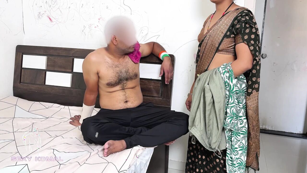 komal pissing video