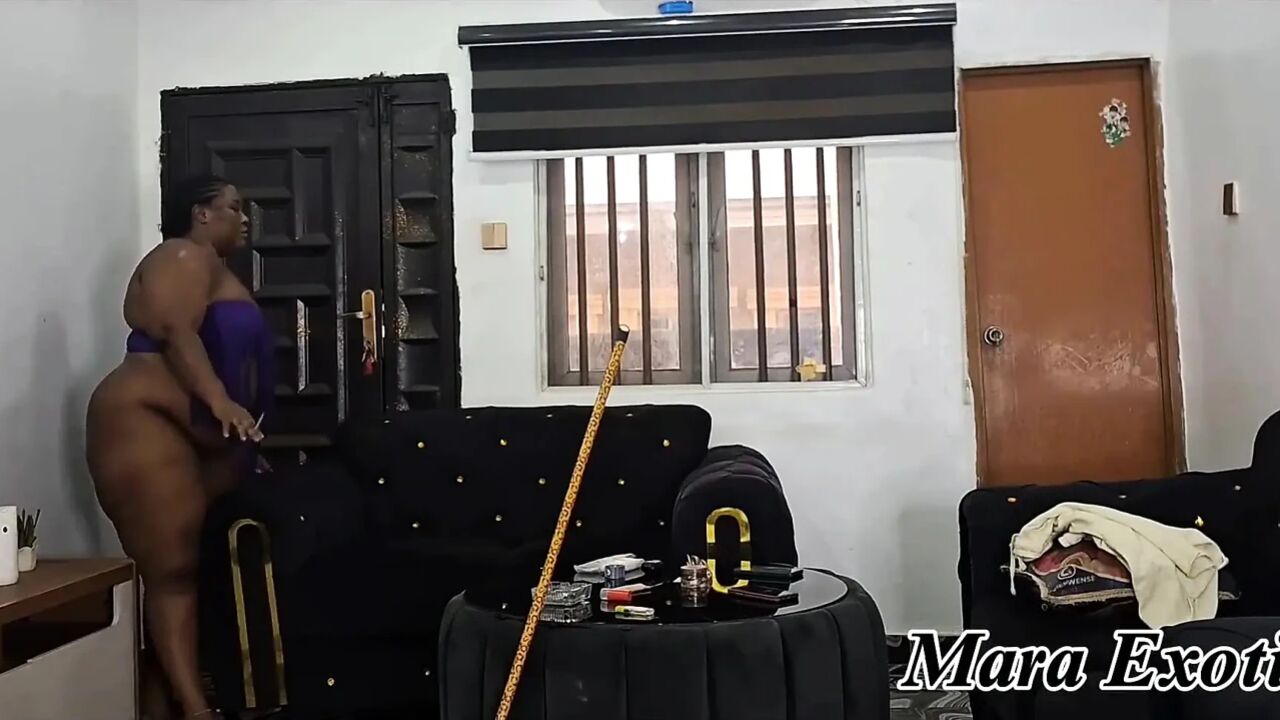 Fat Ass Ebony MILF Cleaning Naked