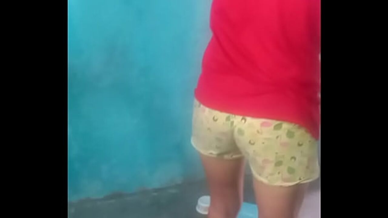 Enpeada latina very slut wants oral sex increase in