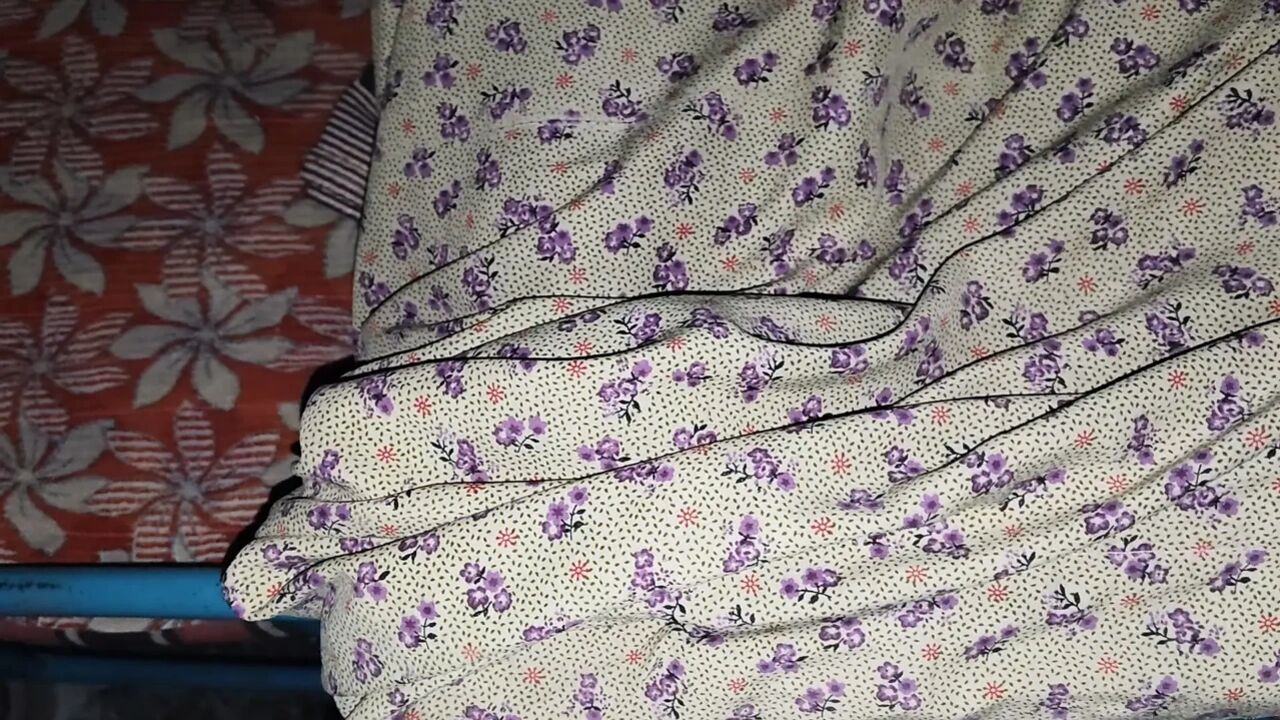 18 years Indian Desi Village girl virgin tight pussy first time fuck xxxx videos