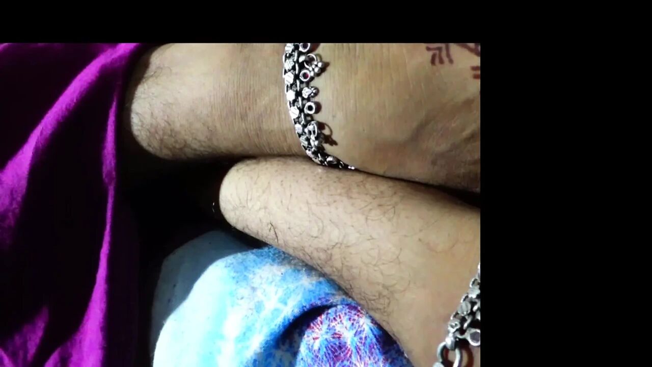 MILF like a long & tight Banana