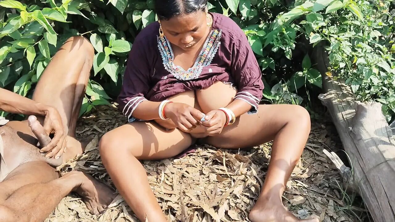 My bhabhi ki gand Mari outdoor fucking sex