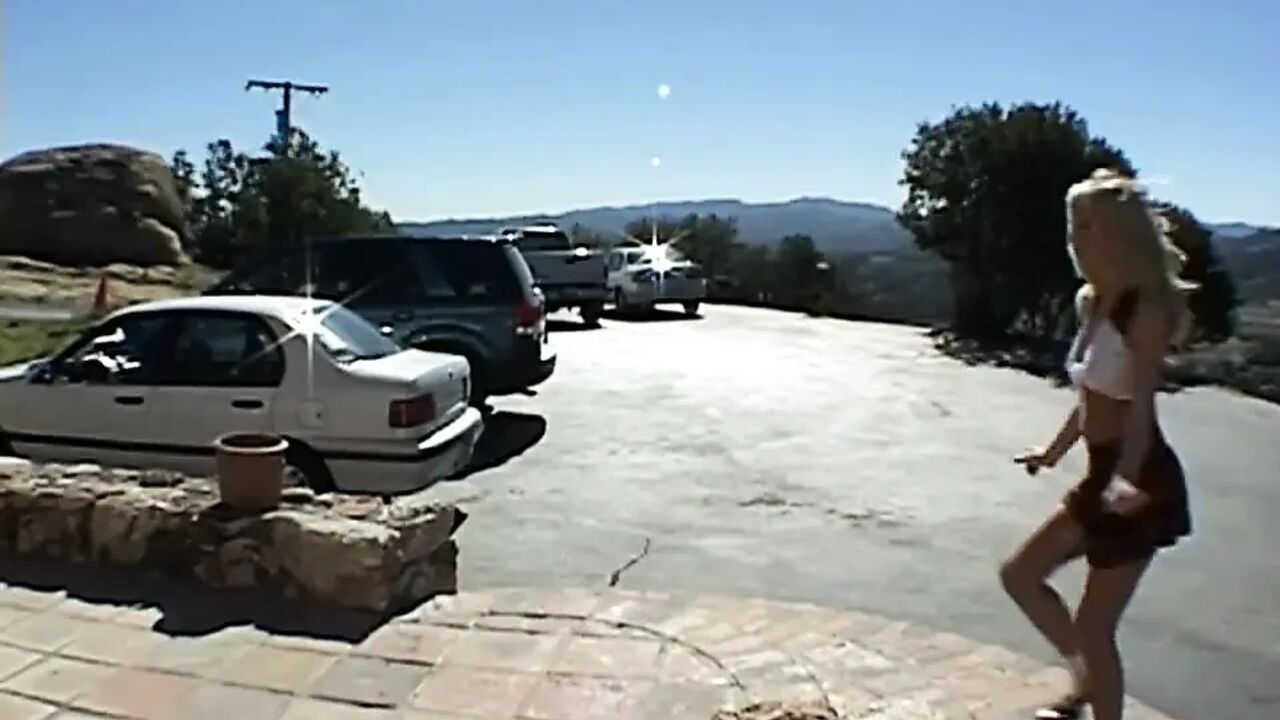 Country Chick Enjoys Her Anal Afternoon