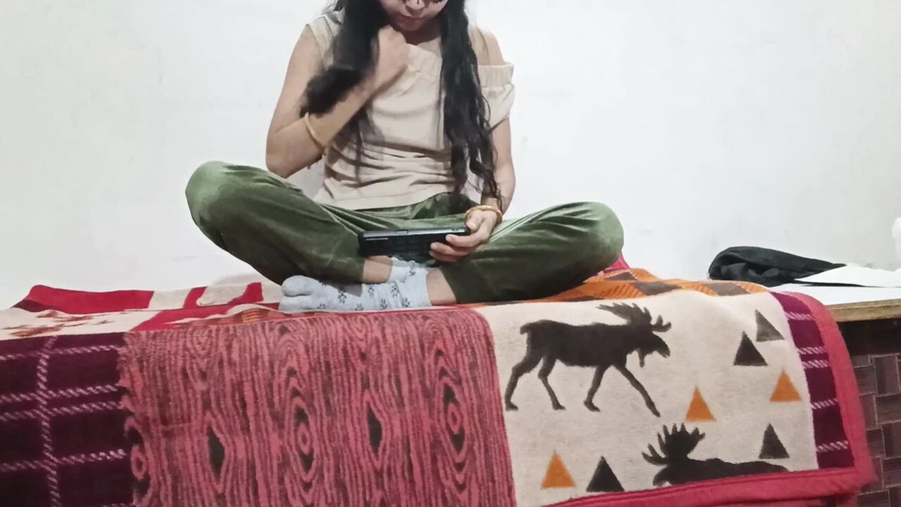 Ek bar Dekho18 years old girl fucking stepfather hindi audio