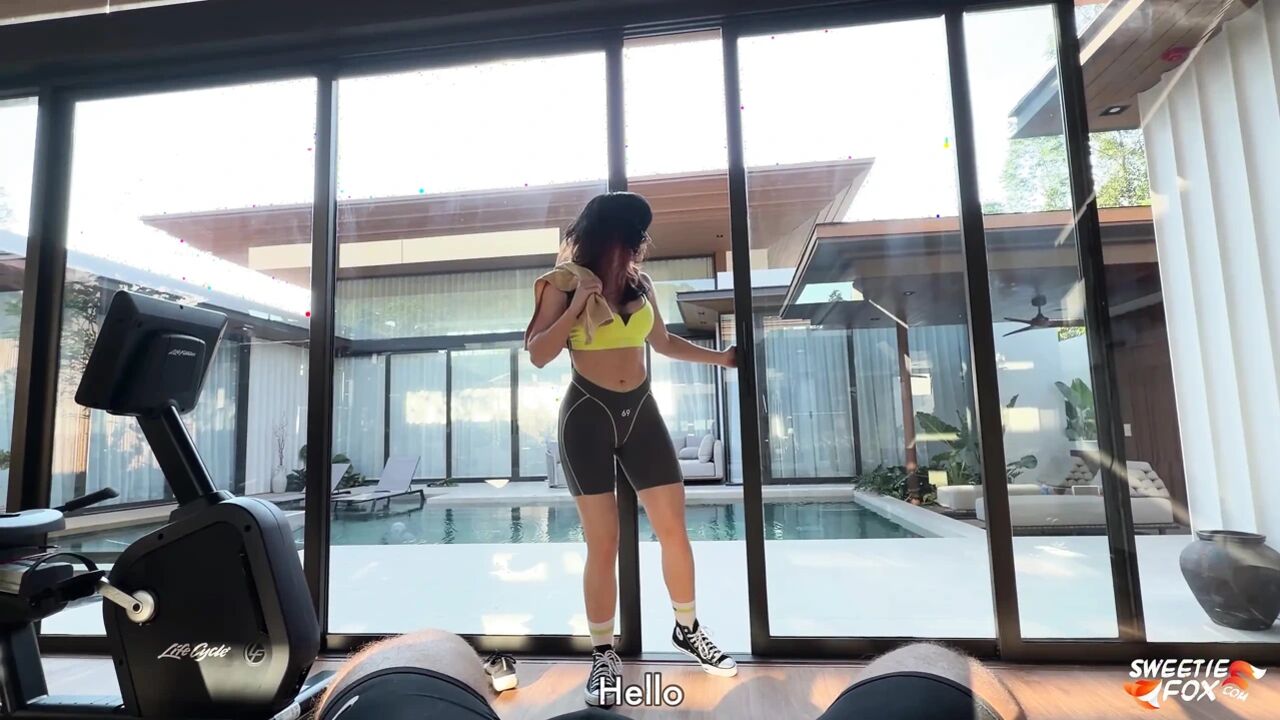 Fitness Brunette Facesittings, Deepthroats and Passionate Fucks till Cum in Mouth in Gym