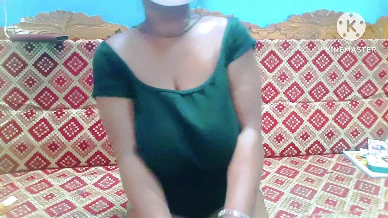 Girlfriend showing her assets on video call for her bestie - tamil audio with erotic moaning