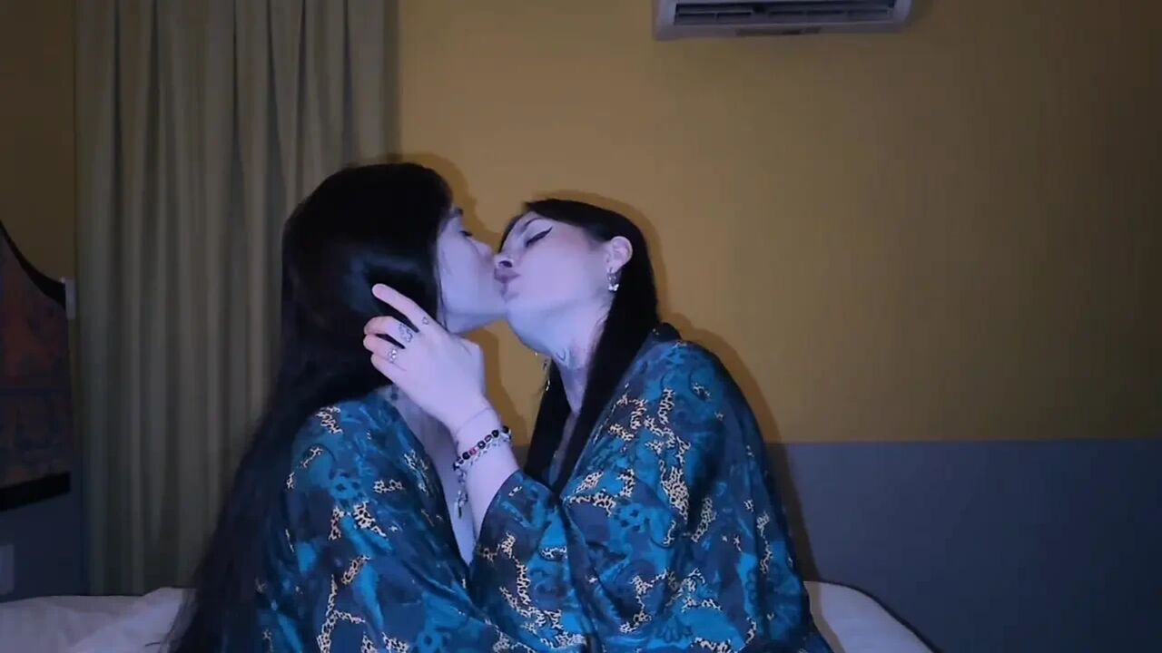 lesbian kisssing and scissoring compilation