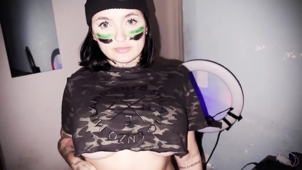 I Had Sex with a Latina Soldier, the Best Pussy I've Ever Had in My Life