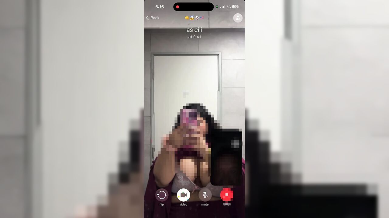 Video call my sugar daddy to ask for my allowance
