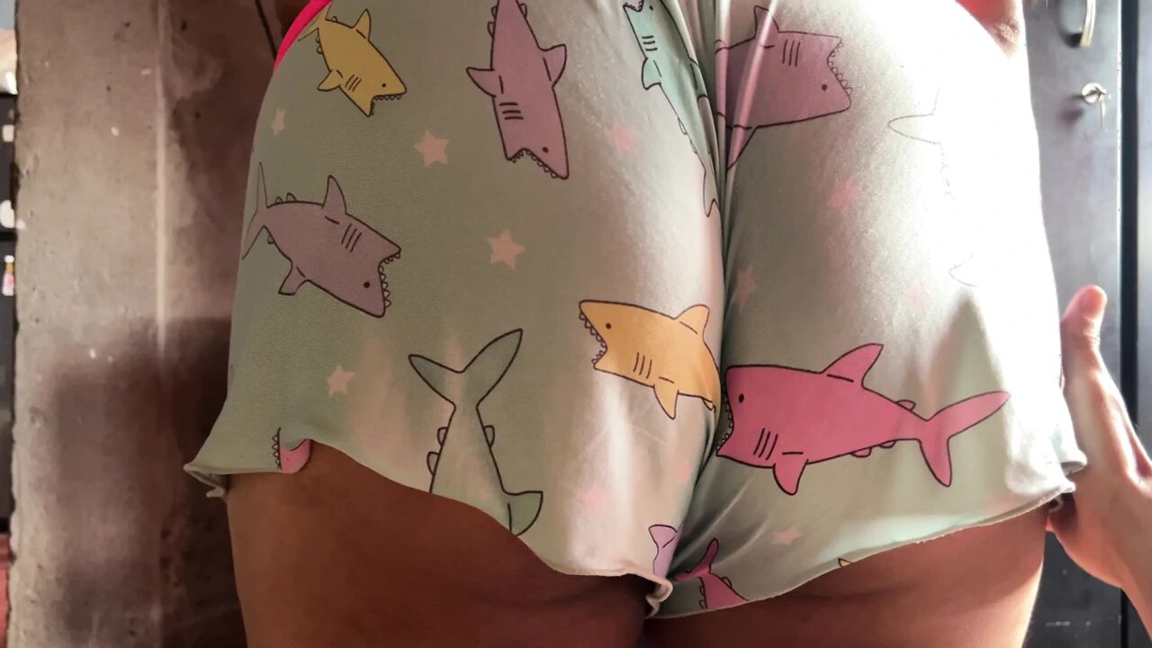 My friend with the big ass wanted to fuck
