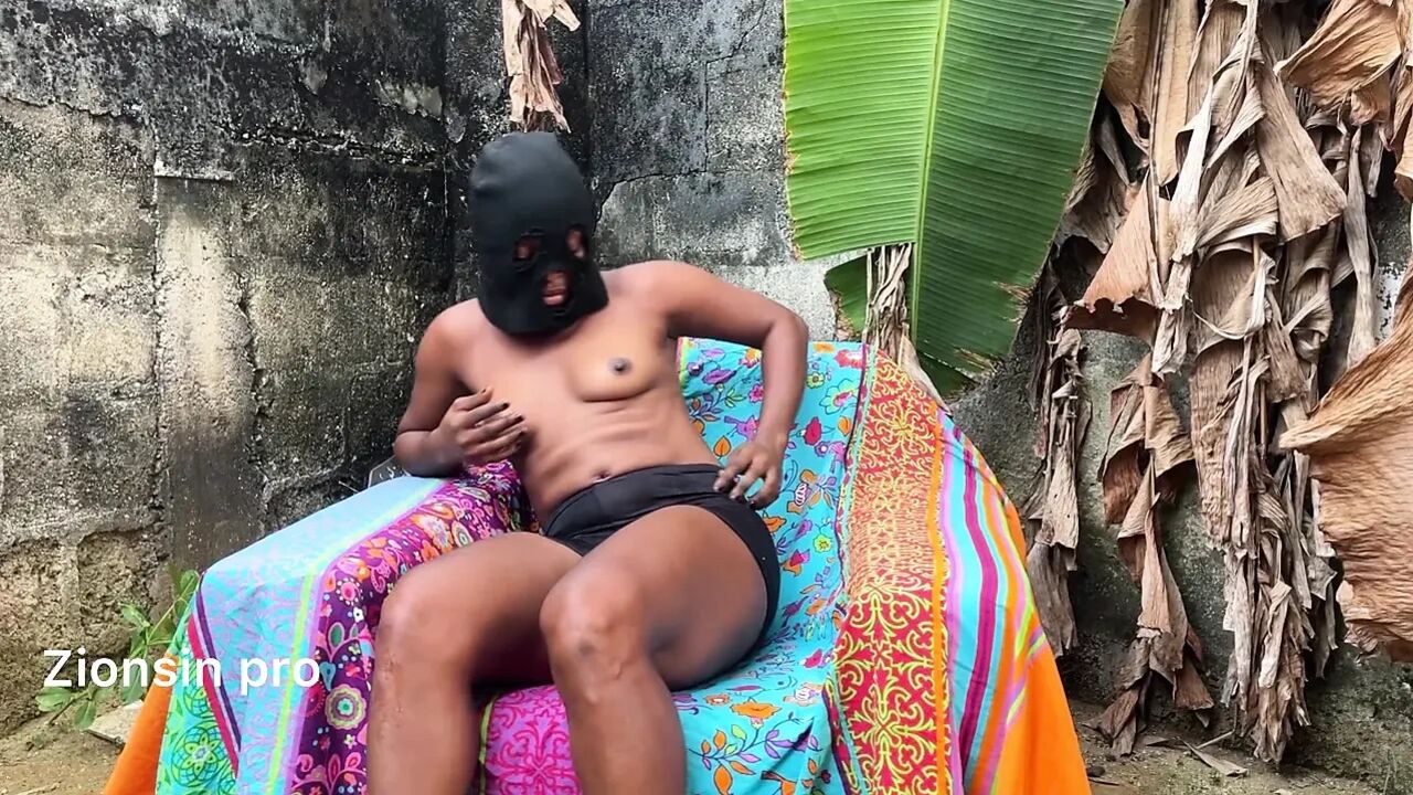 African Outdoor Hot Fuck in Hot Weather