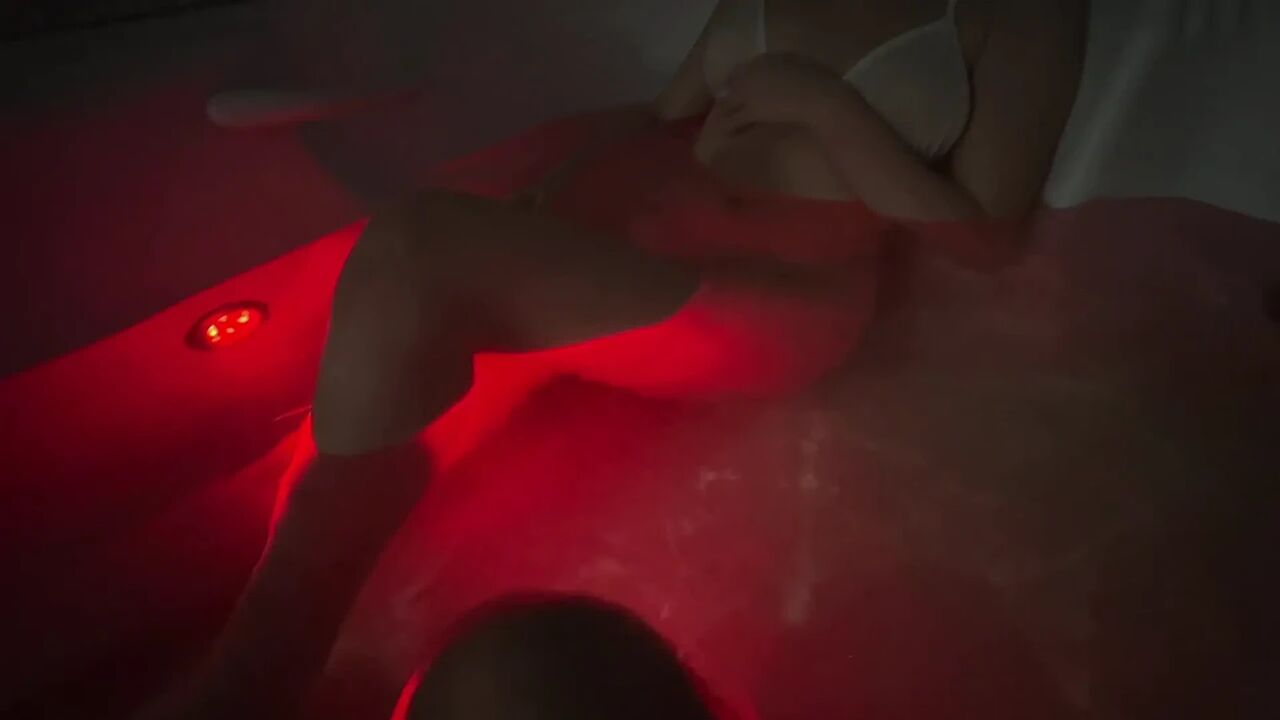Hot Jacuzzi with My Stepsister - Stepbrother Couldn't Resist