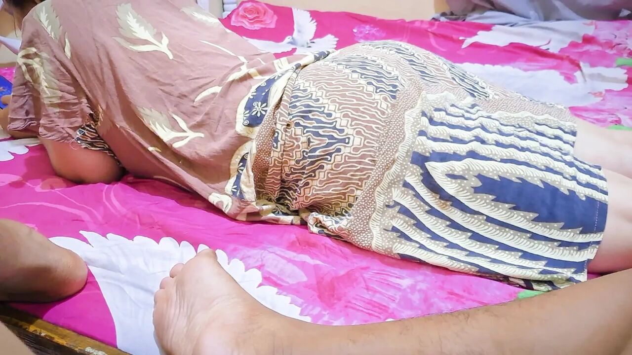 Palm Oil Boss's Wife Cheating With Her Gardener