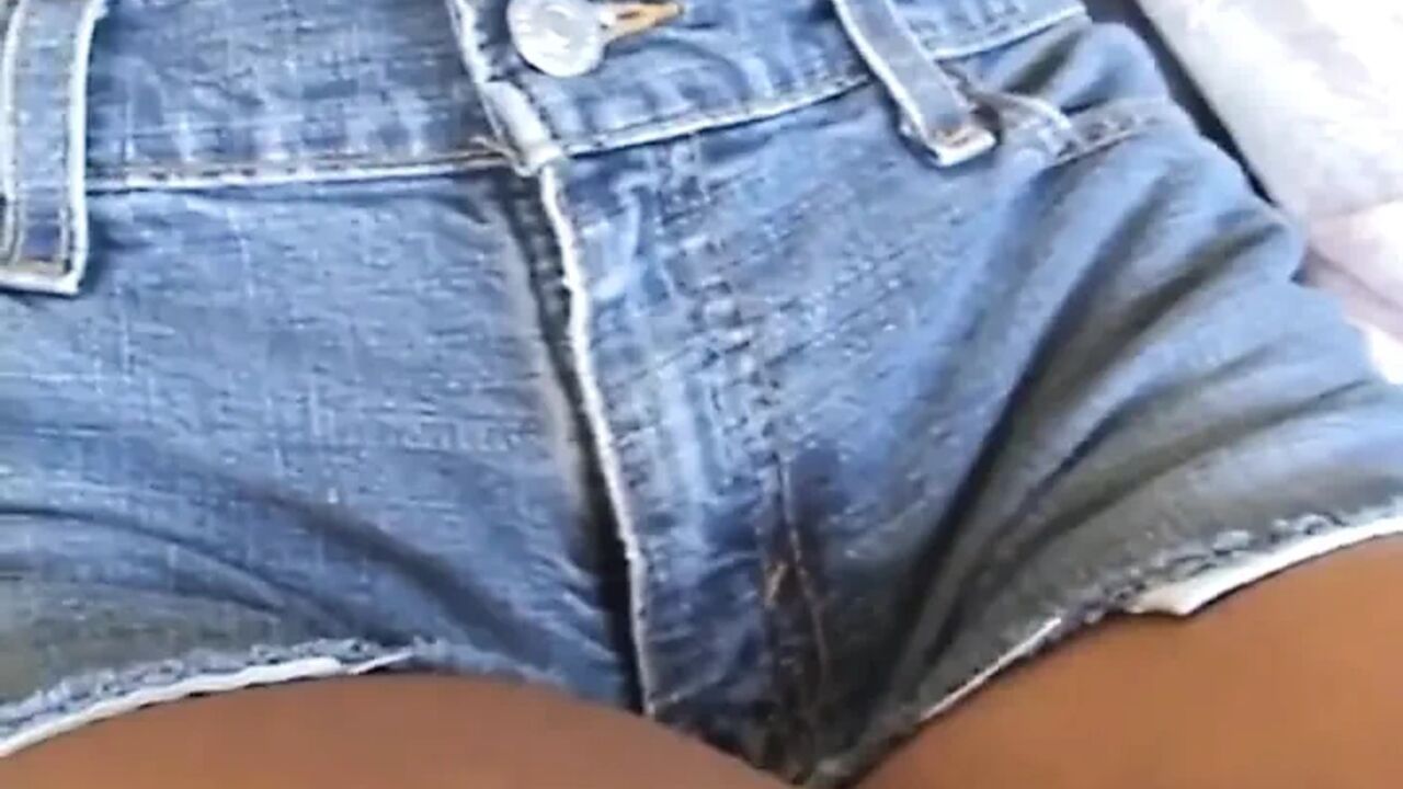 Hot girl gets pussy drilled by a monster cock to a mouth cumshot