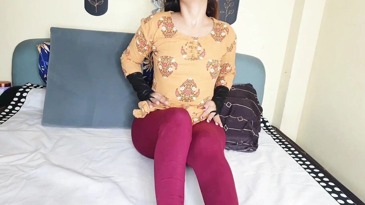 Cute indian stepsister licking big balls and gets pussy creampie.