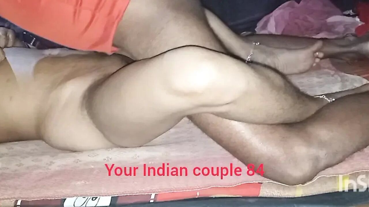 Desi village wife and husband fucking video in bedroom