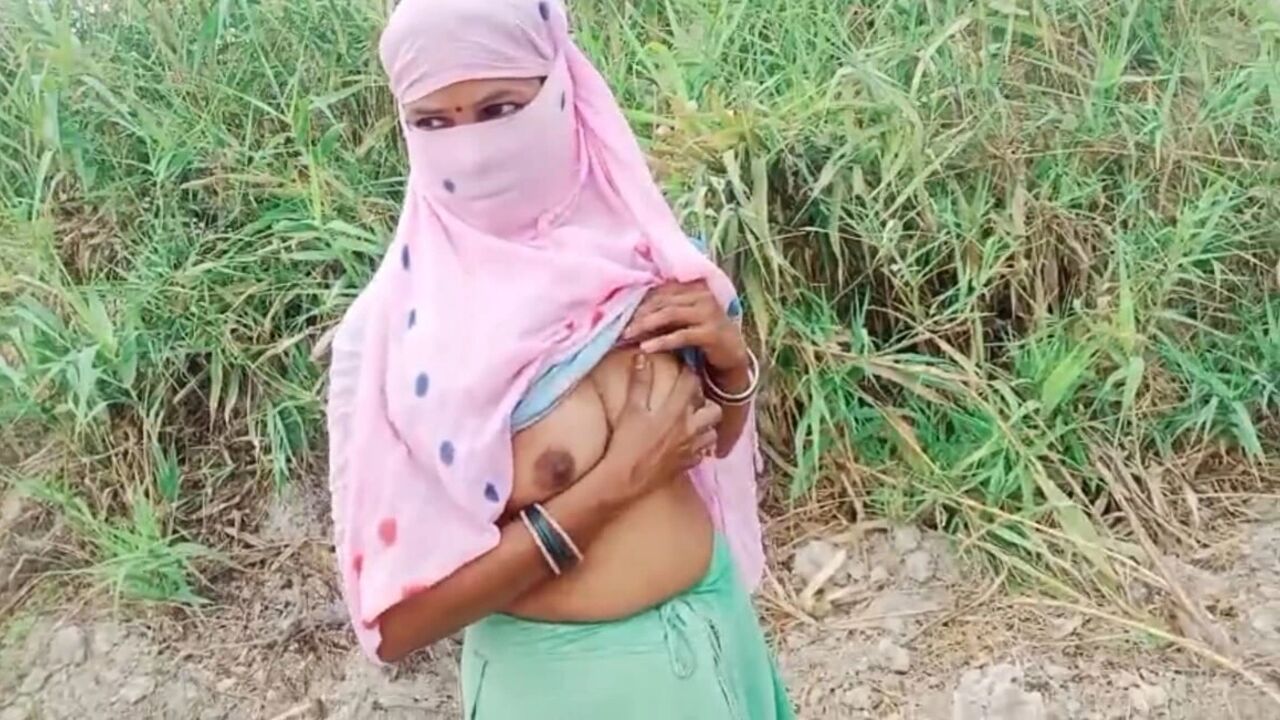 devar ne bhabhi ko khet me chudai kiya