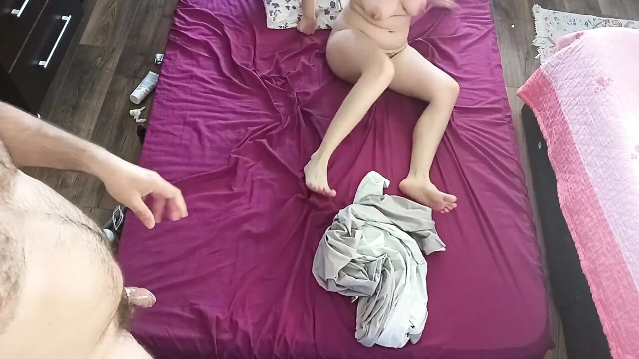 Amateur Wife Gives Me a Masturbation and Cumshot.